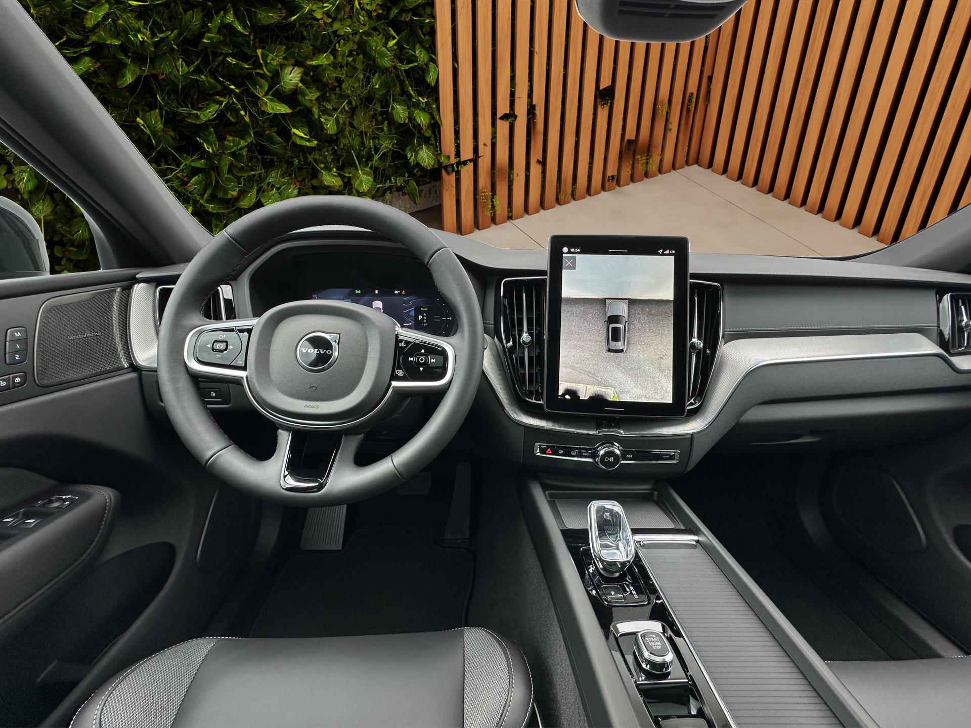 VOLVO XC60 2.0 B5 MH Black Edition AWD-image-9