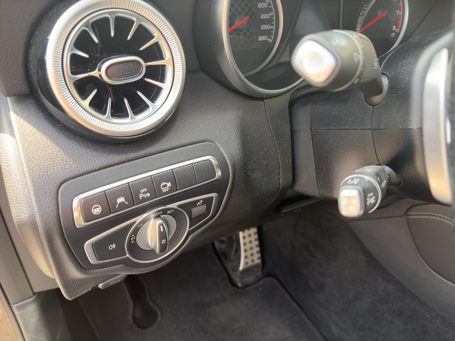 MERCEDES-BENZ GLC Coupé 43 AMG 4Matic 9G-Tronic-image-28