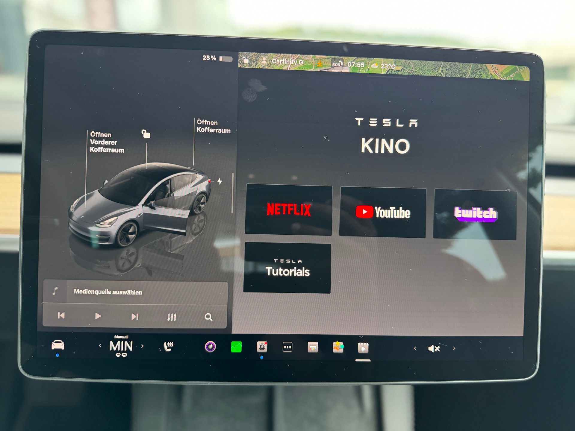 TESLA Model 3 Long Range Dual Motor AWD / Enhanced Autopilot / AMD Ryzen-image-14