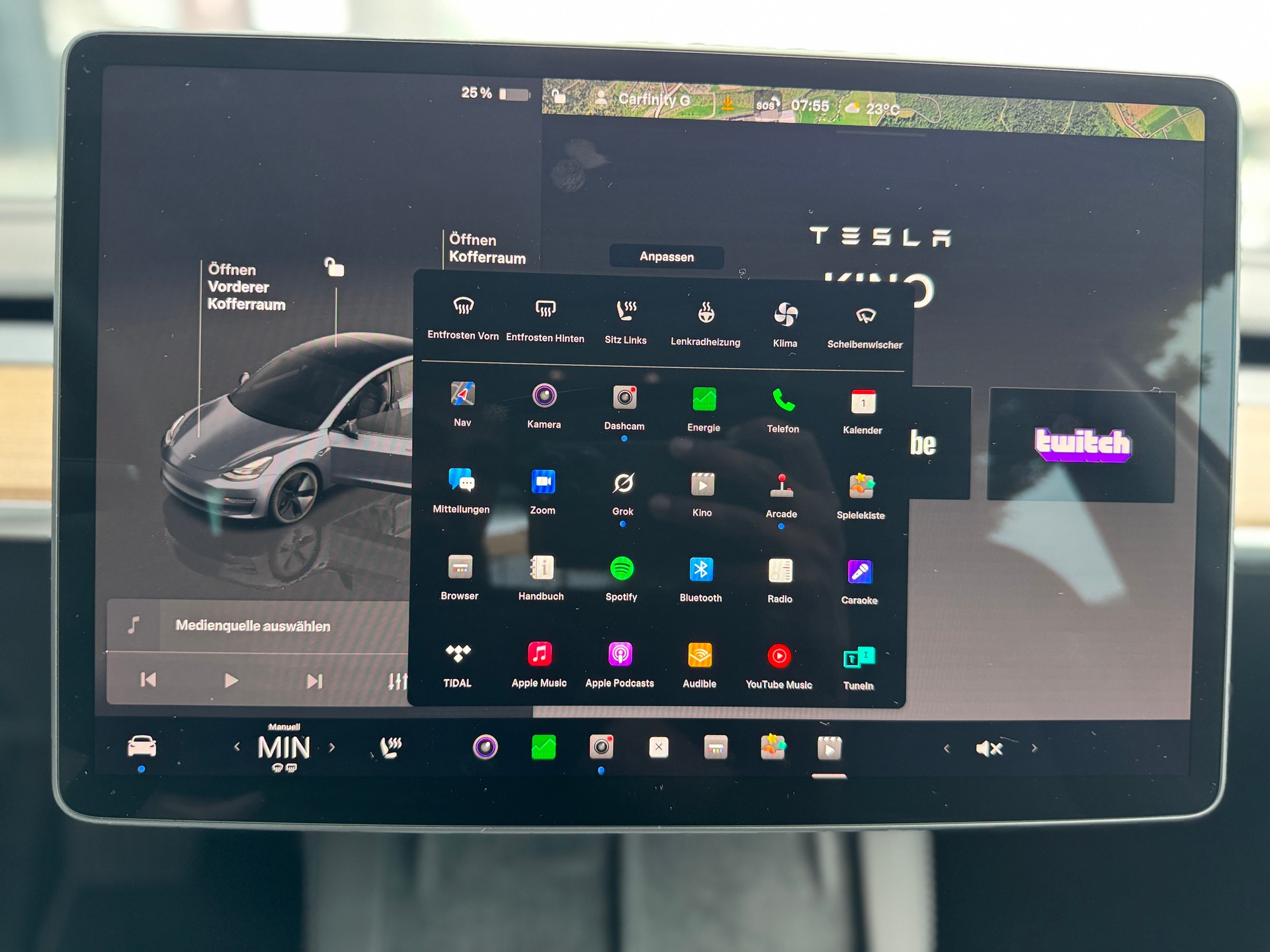 TESLA Model 3 Long Range Dual Motor AWD / Enhanced Autopilot / AMD Ryzen-image-16