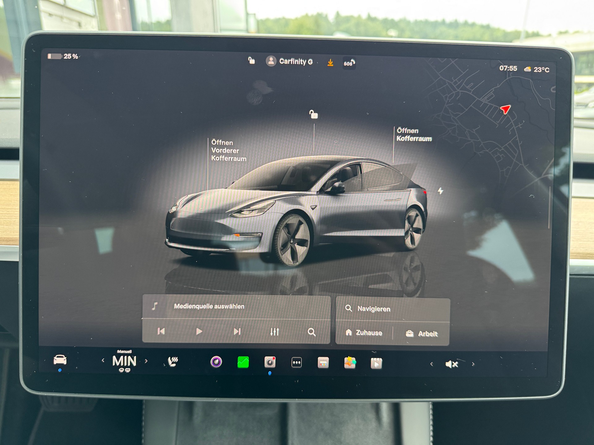 TESLA Model 3 Long Range Dual Motor AWD / Enhanced Autopilot / AMD Ryzen-image-13