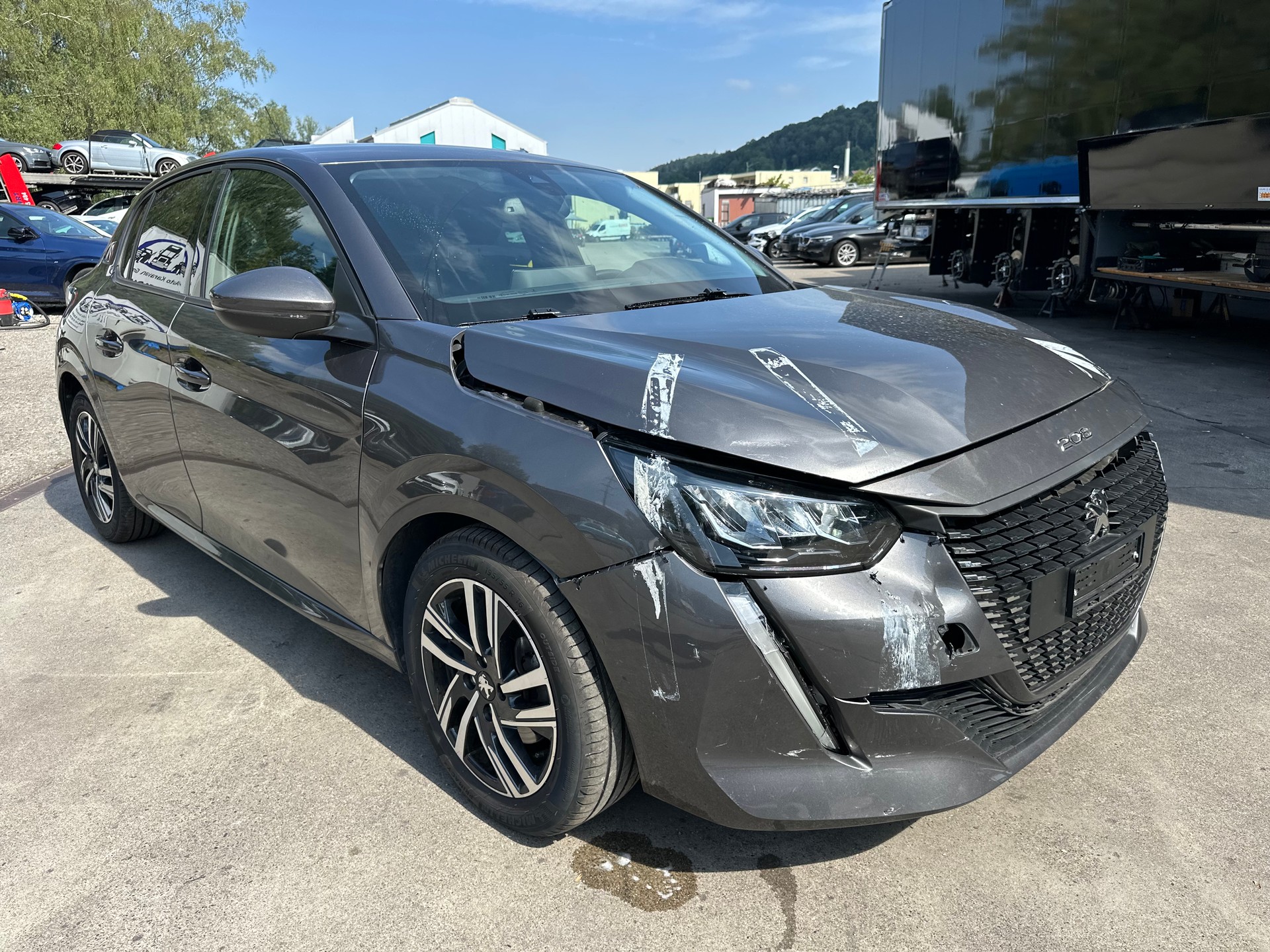 PEUGEOT 208 1.2 PureTech Allure Pack EAT8-image-7