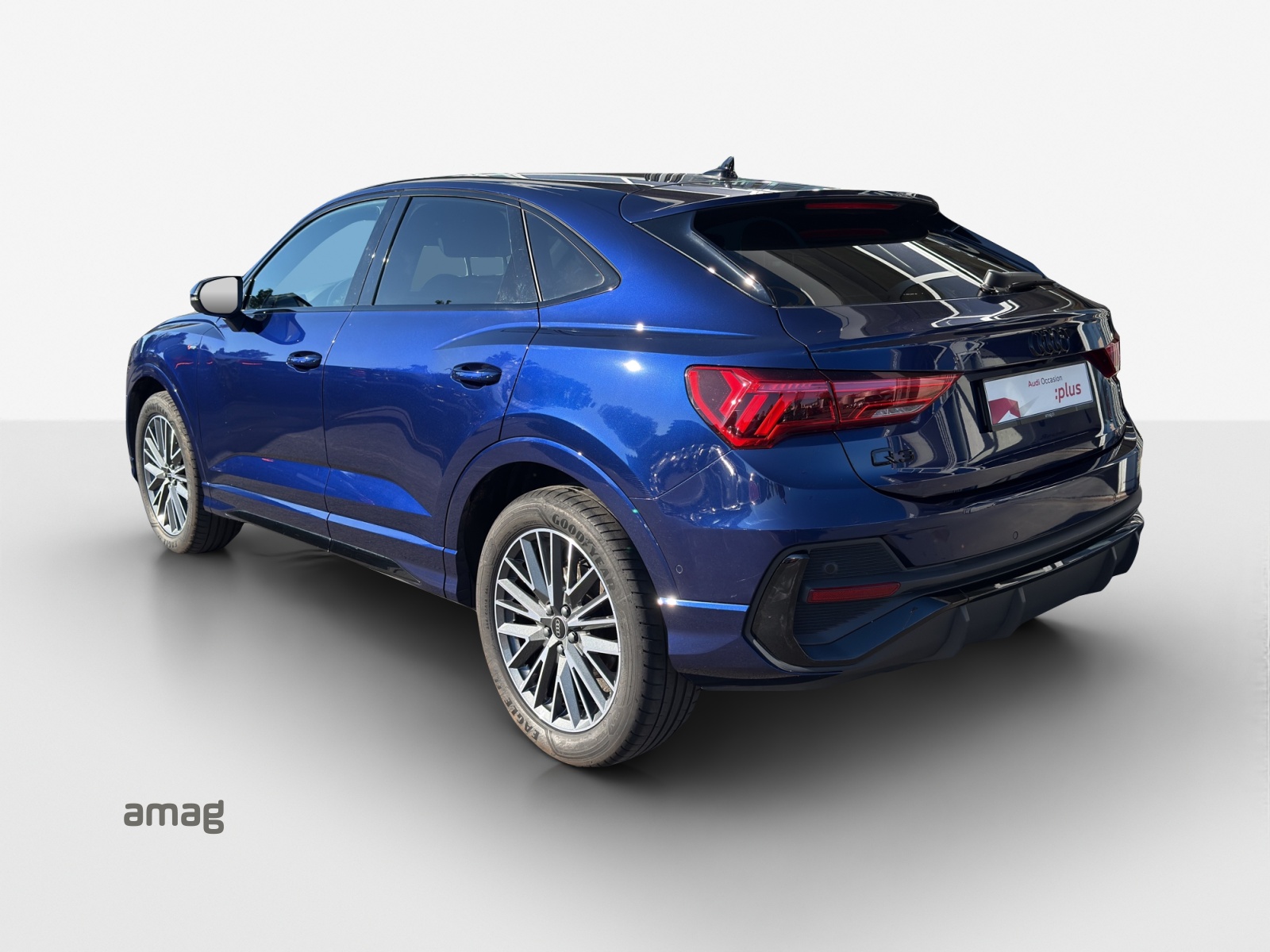 AUDI Q3 Sportback 35 TFSI S line Attraction S-tronic-image-2