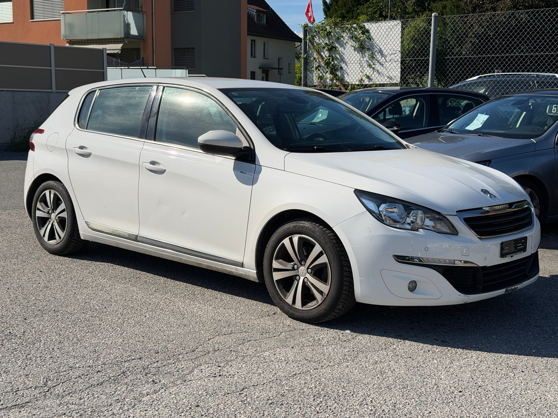 PEUGEOT 308 1.6 e-HDI Active-image-4