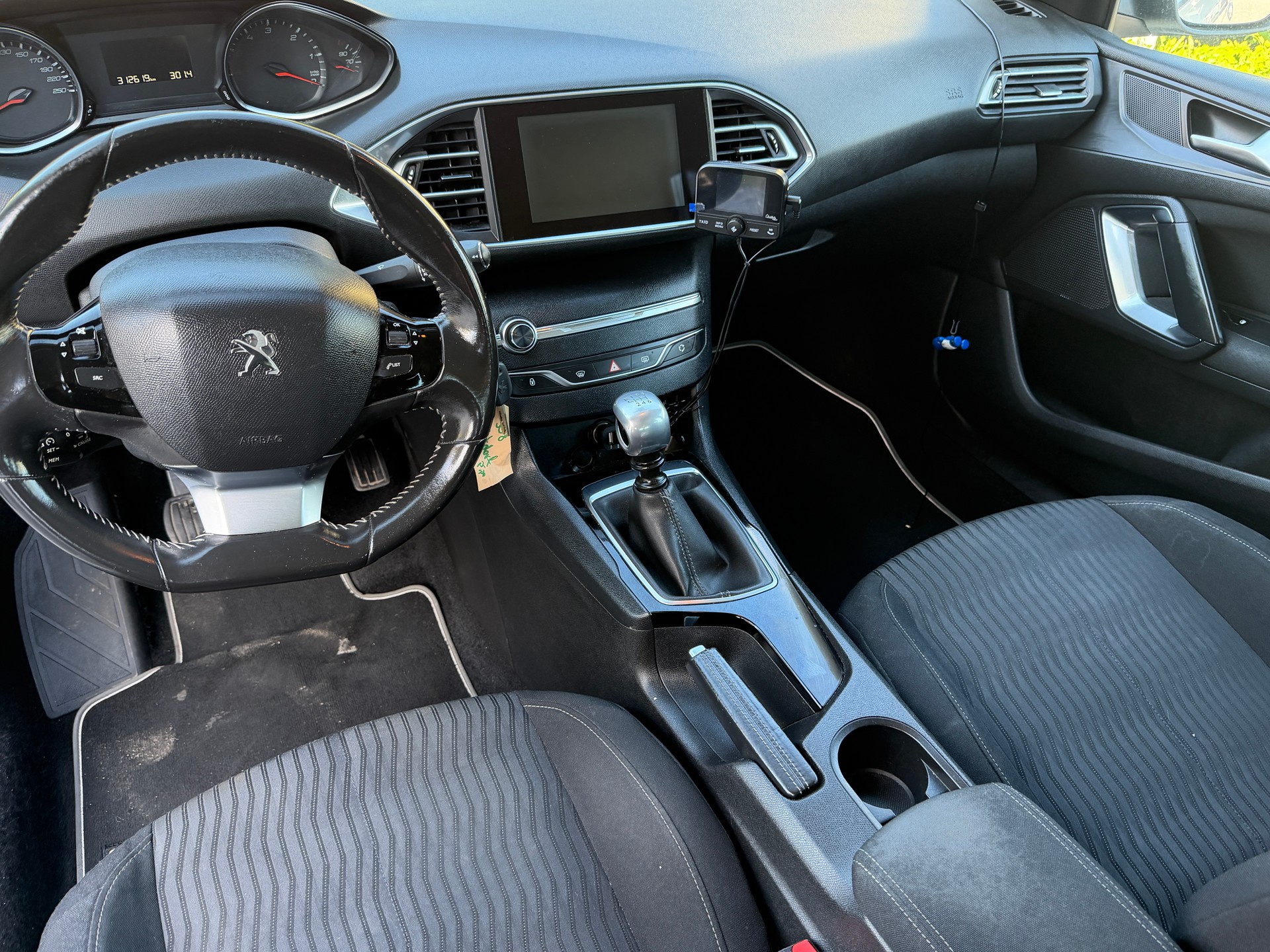 PEUGEOT 308 1.6 e-HDI Active-image-10