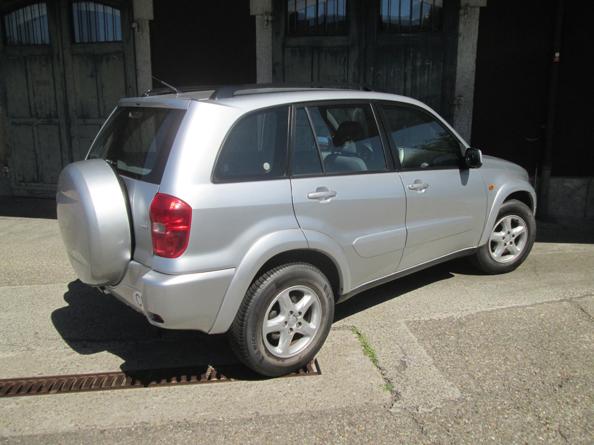 TOYOTA 2.0i-16V Linea Sol-image-1