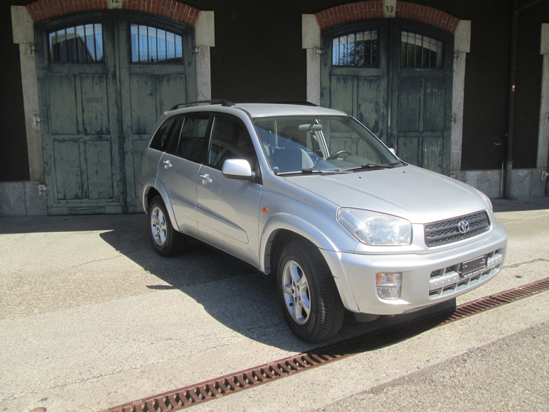 TOYOTA 2.0i-16V Linea Sol-image-2