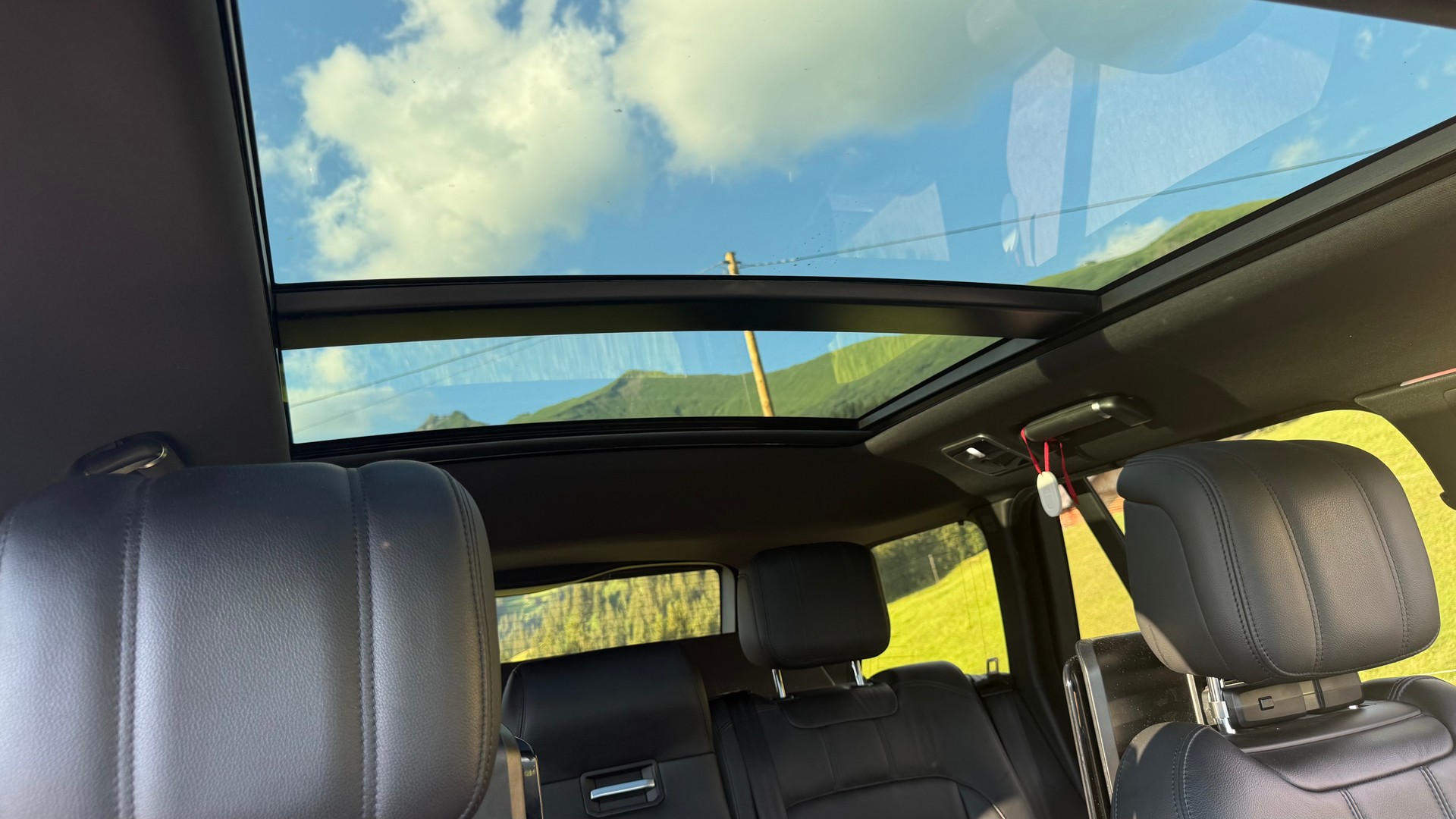 LAND ROVER 3.0 SDV6 HSE-image-11