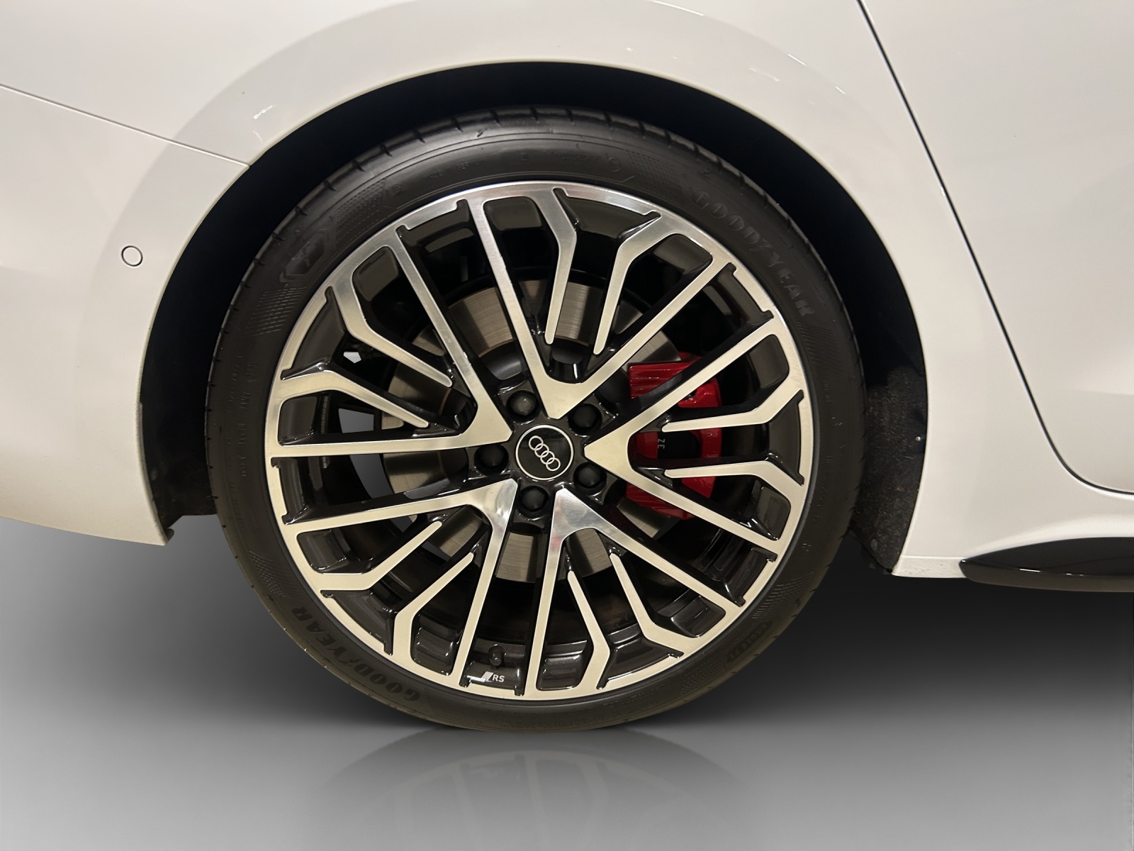 AUDI A5 Avant e-hybrid quattro 270 kW S tronic-image-13