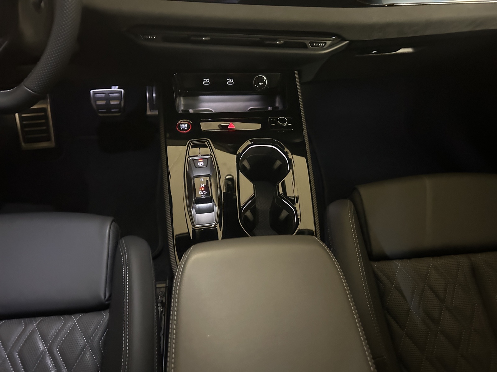 AUDI A5 Avant e-hybrid quattro 270 kW S tronic-image-10