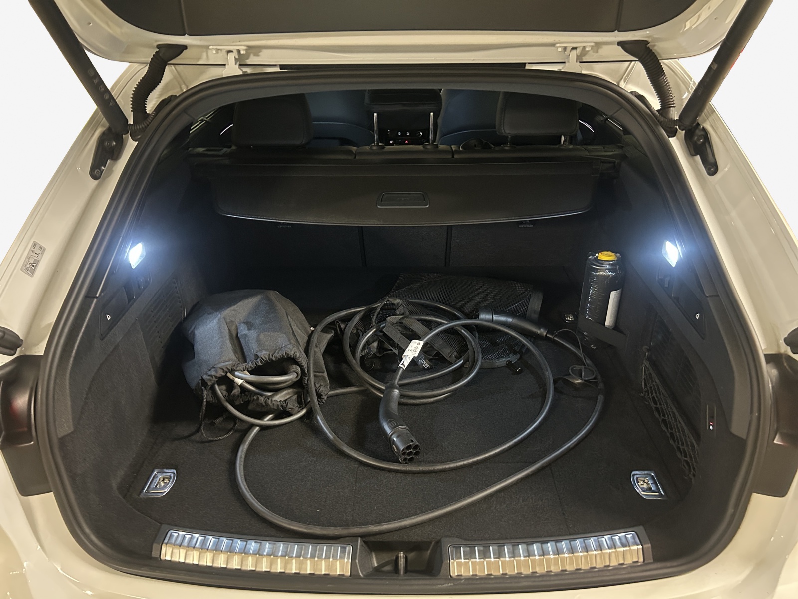 AUDI A5 Avant e-hybrid quattro 270 kW S tronic-image-12