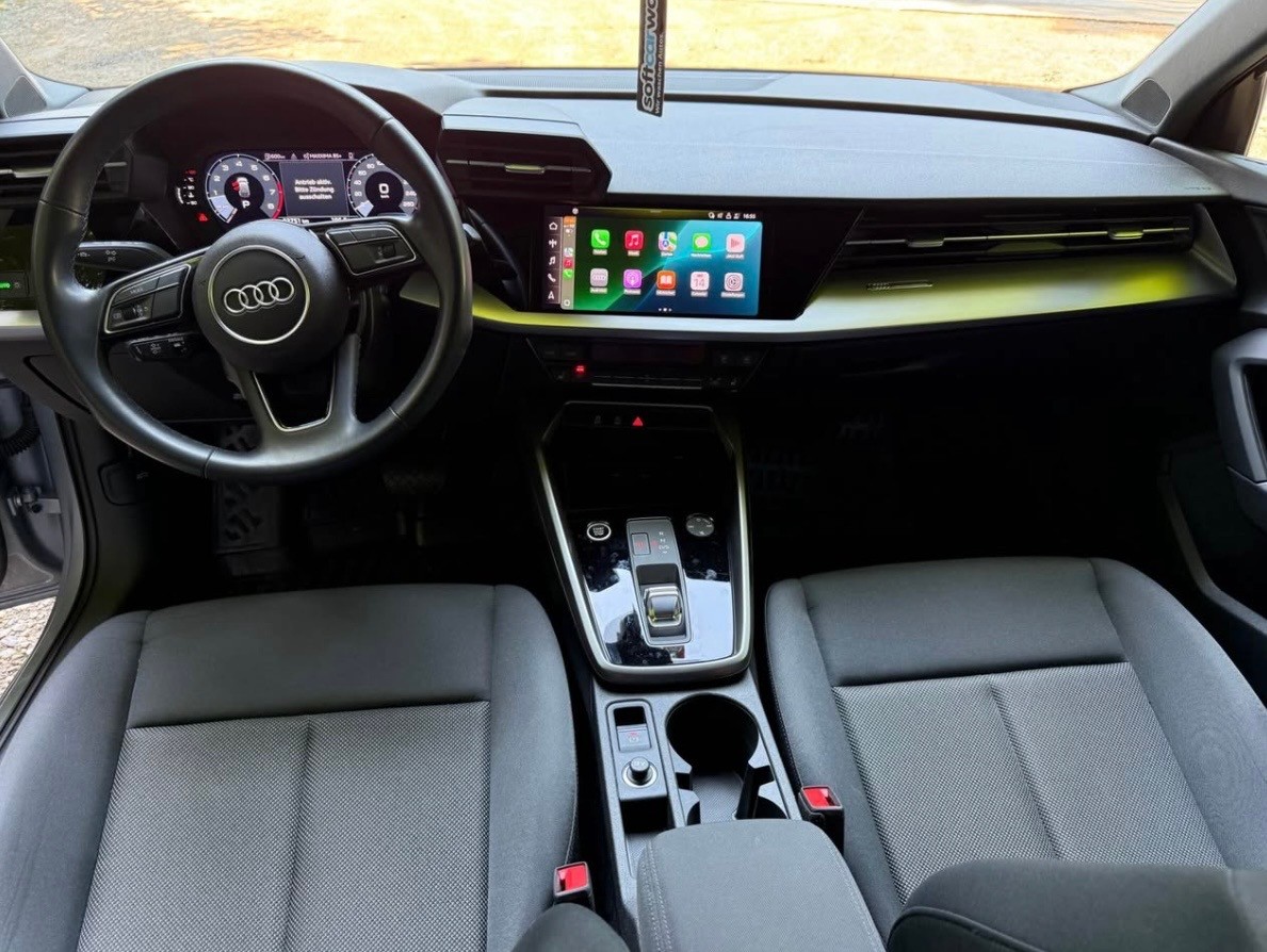 AUDI 1.5 35 TFSI Attraction S-Tronic-image-3