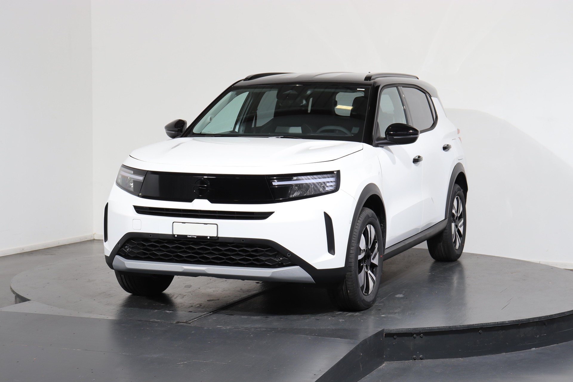 OPEL Frontera 1.2 T HEV 145 GS-image-0