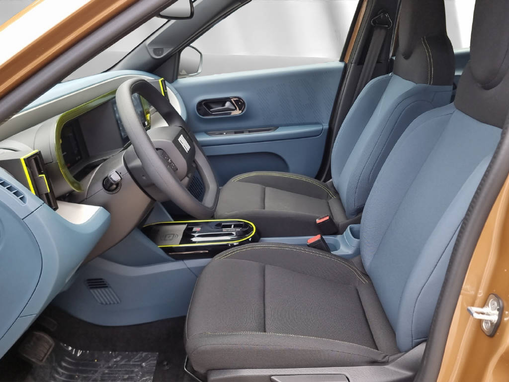 FIAT Grande Panda 1.2 Hybrid Icon-image-3