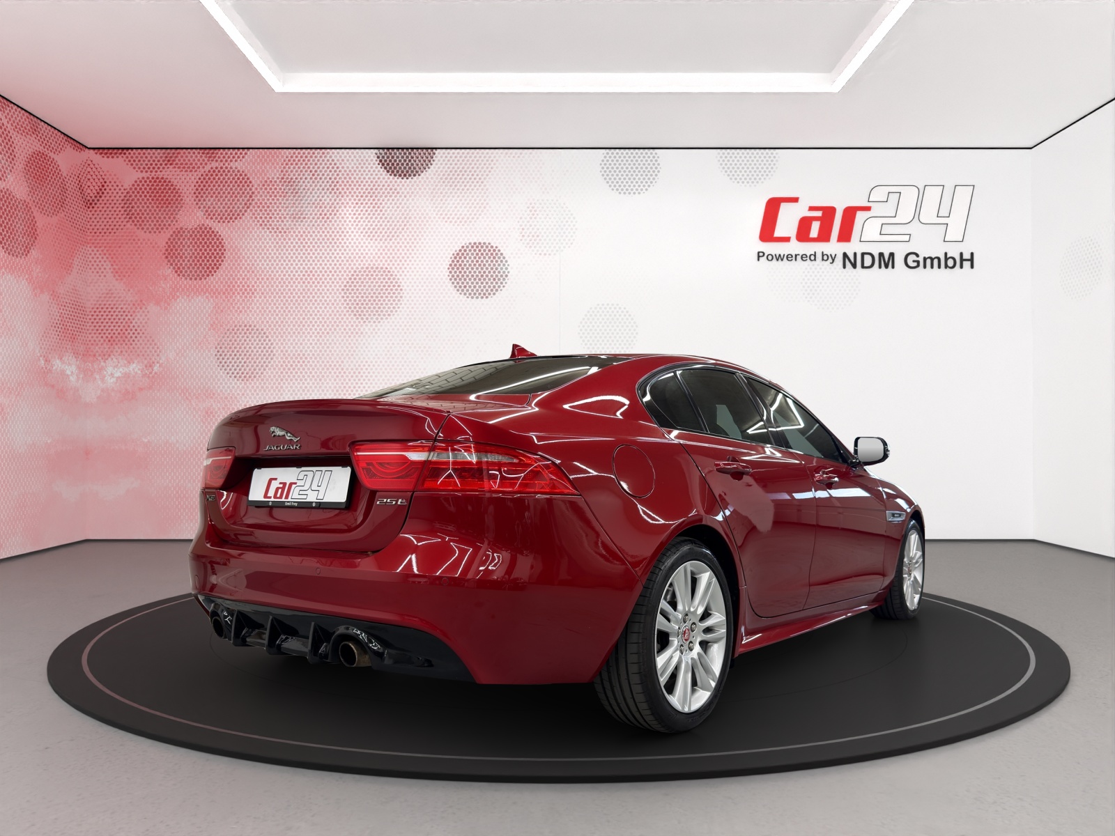 JAGUAR XE 25t 2.0 Prestige Automatic-image-4