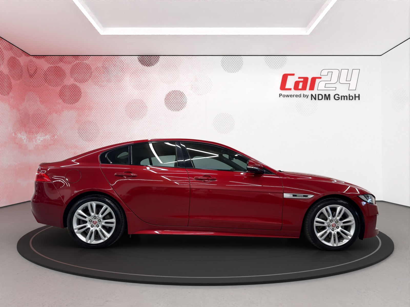 JAGUAR XE 25t 2.0 Prestige Automatic-image-3