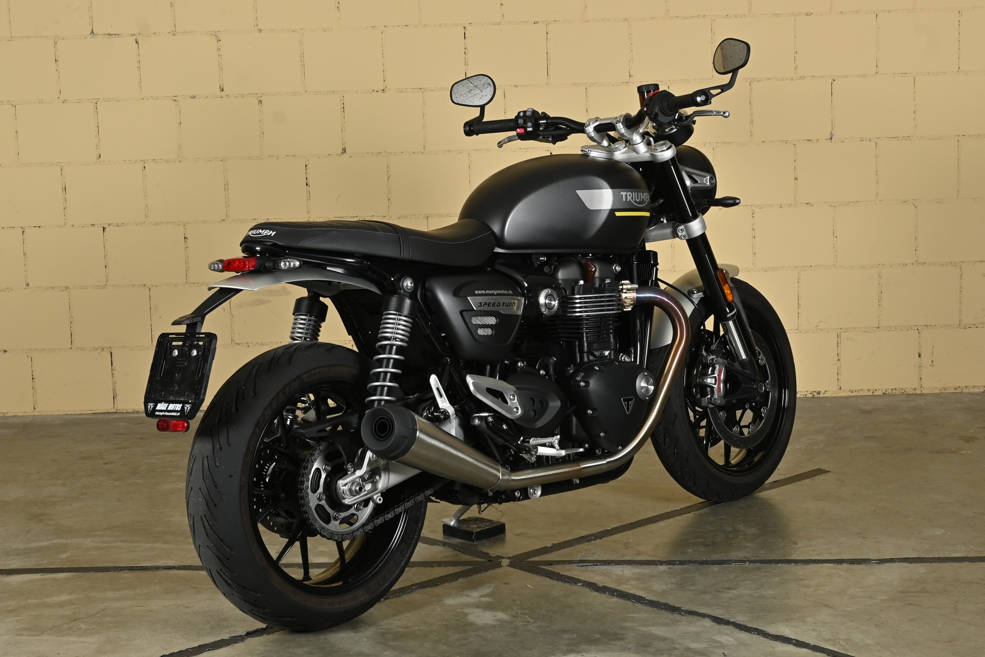 TRIUMPH Speed Twin 1200-image-6