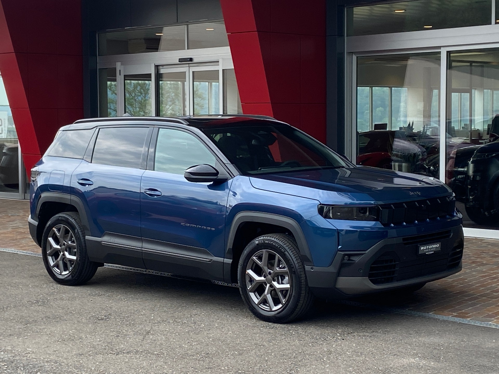 JEEP Compass 1.2 T e-Hybrid Summit Premium Sky-image-18