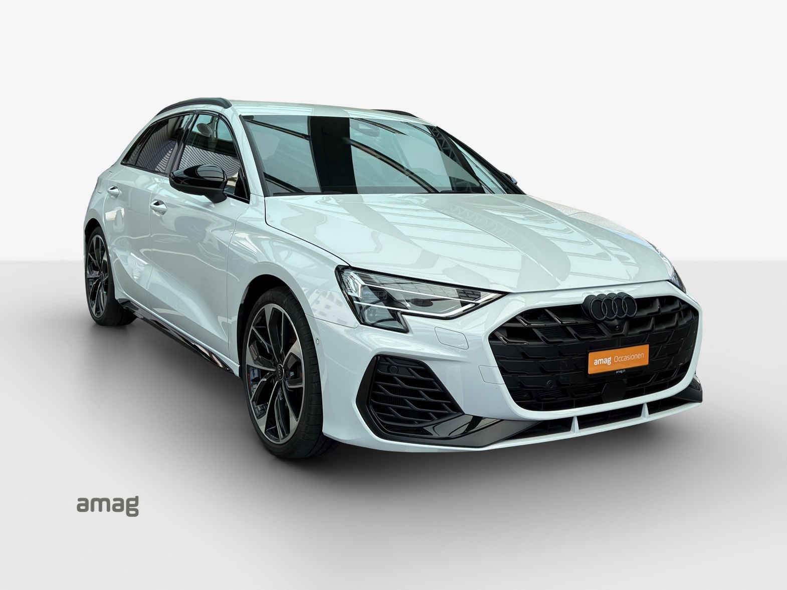 AUDI S3 Sportback TFSI quattro S-tronic-image-5