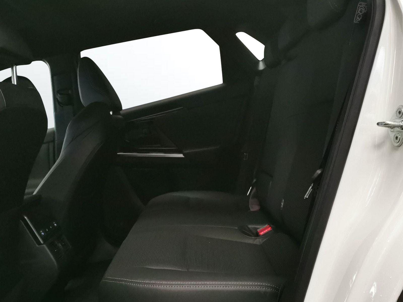TOYOTA bZ4X 6.6 kw OBC Premium AWD-image-10