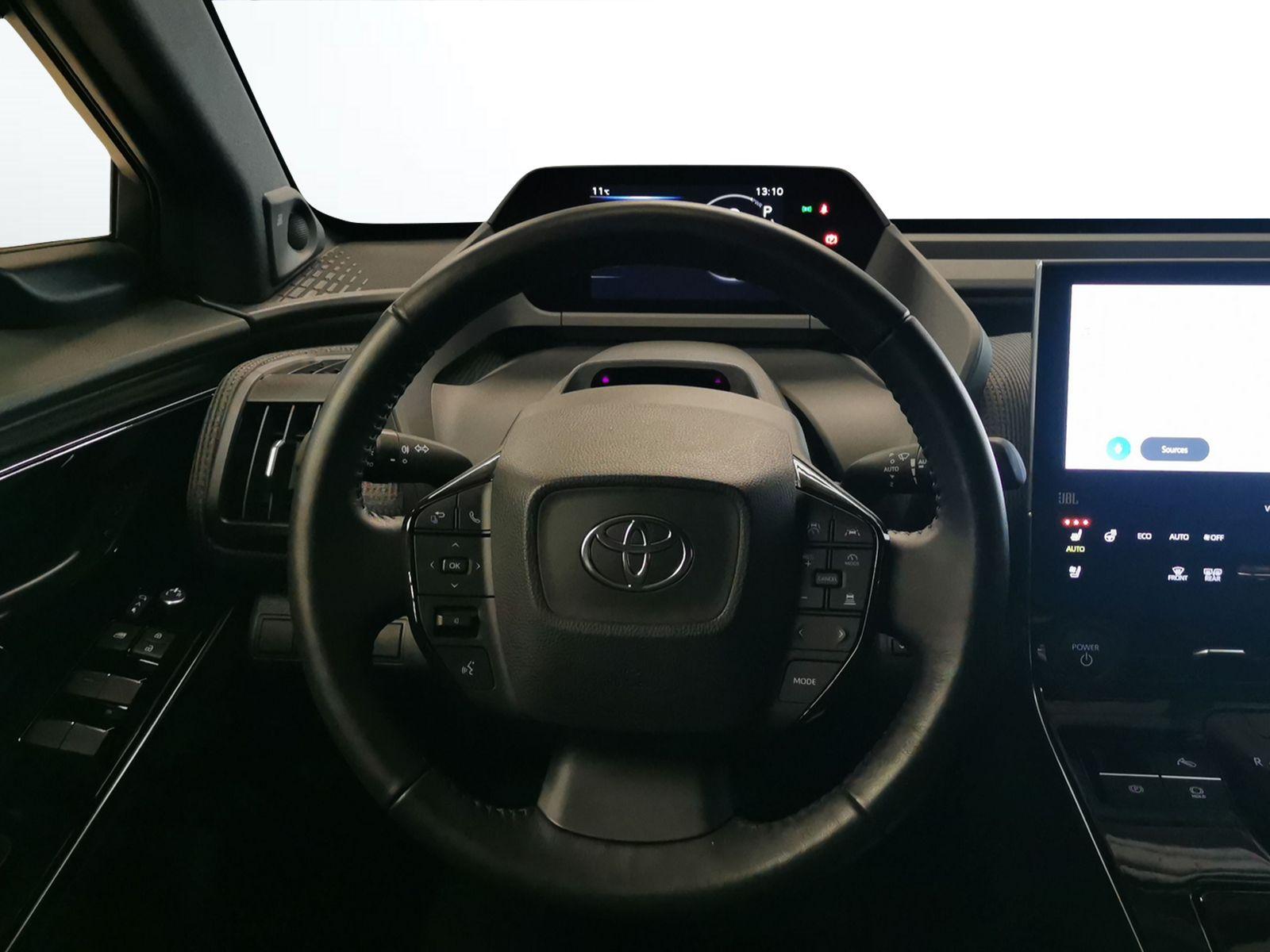 TOYOTA bZ4X 6.6 kw OBC Premium AWD-image-7