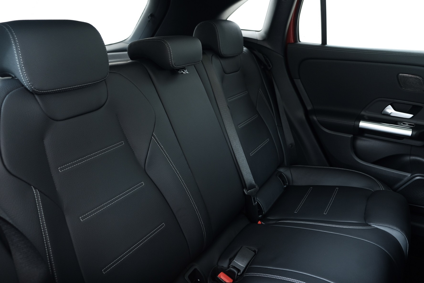 MERCEDES-BENZ GLA 250 4Matic 8G-DCT Swiss Star-image-11