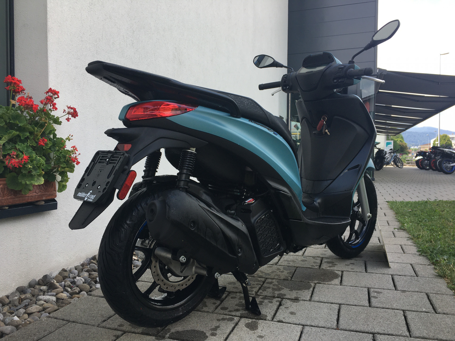 PIAGGIO Medley 200 Sport-showroom-element-1