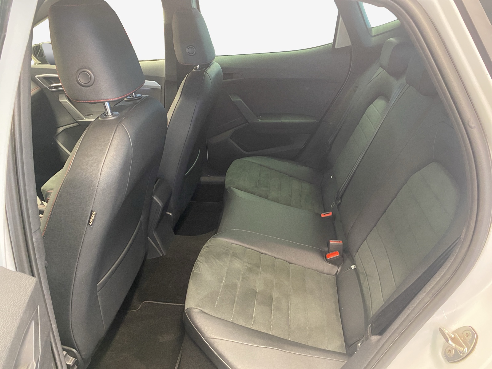 SEAT Ibiza 1.0 EcoTSI DSG Swiss FR-image-11
