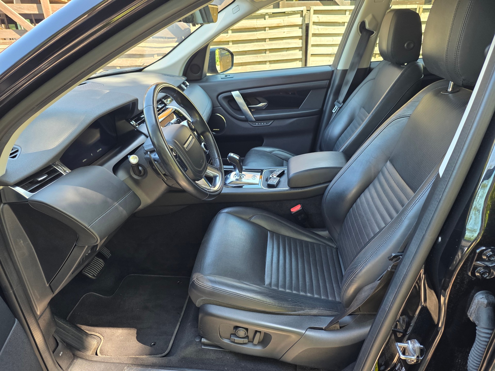 LAND ROVER Discovery Sport D180 2.0D TD4 ☆☆☆ 7 Sitze ☆☆☆ Inklusive frischer MFK ☆☆☆-image-10
