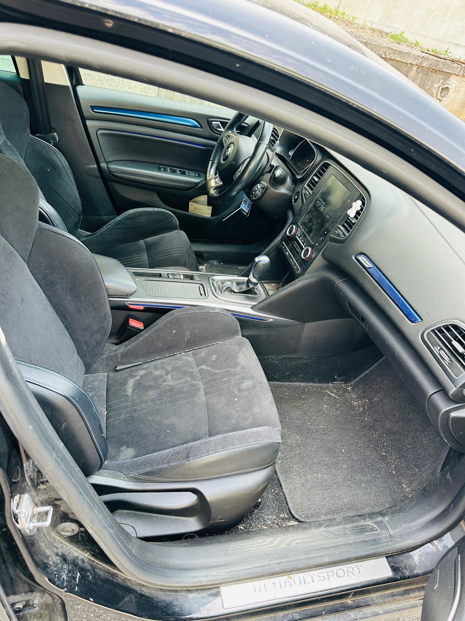 RENAULT Mégane 1.6 16V Turbo GT EDC-image-14