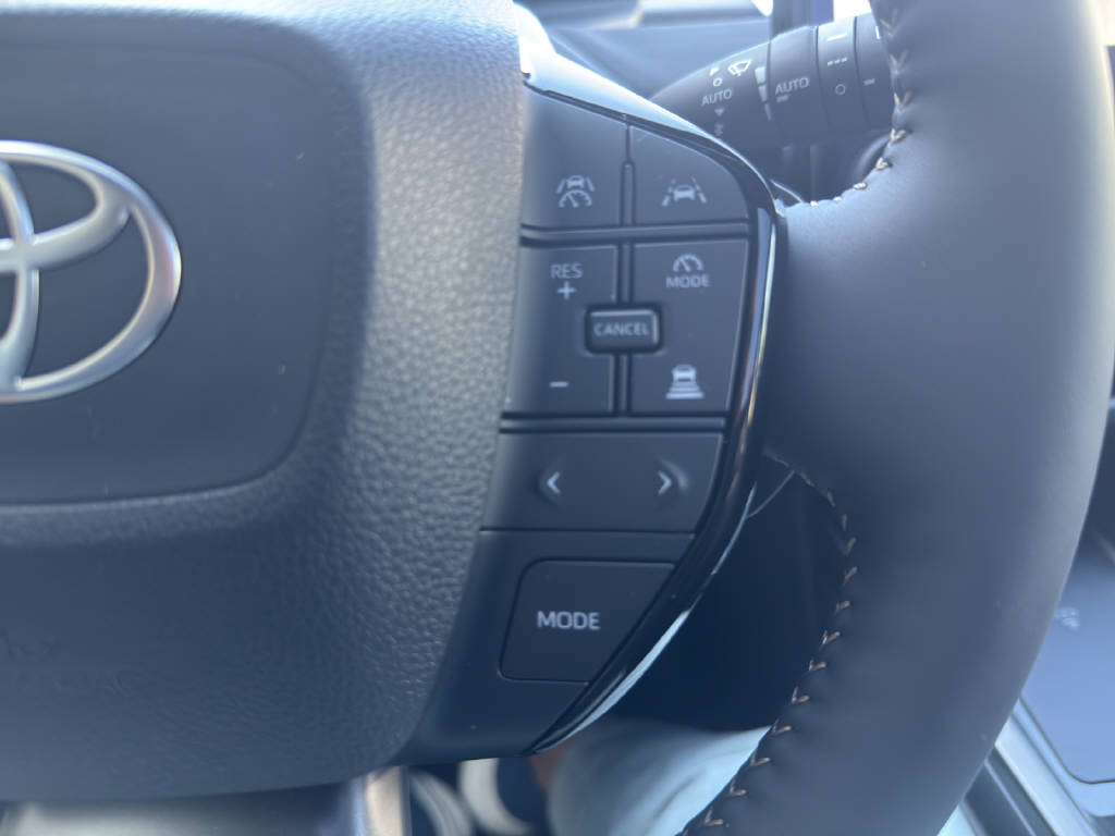 TOYOTA bZ4X Touring Premium AWD-image-8