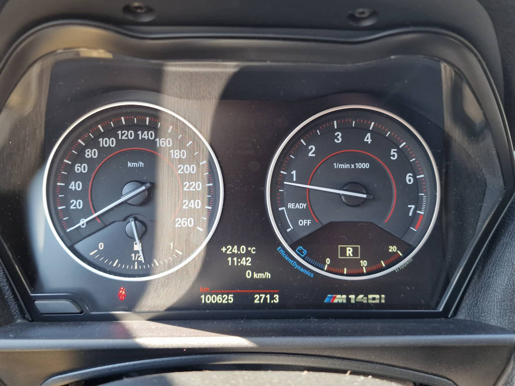 BMW M140i xDrive-image-13