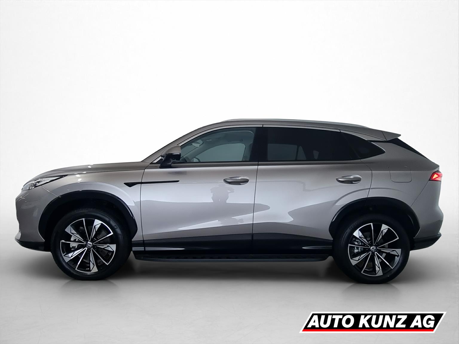 MG MG HS 1.5 T PHEV Luxury-image-2