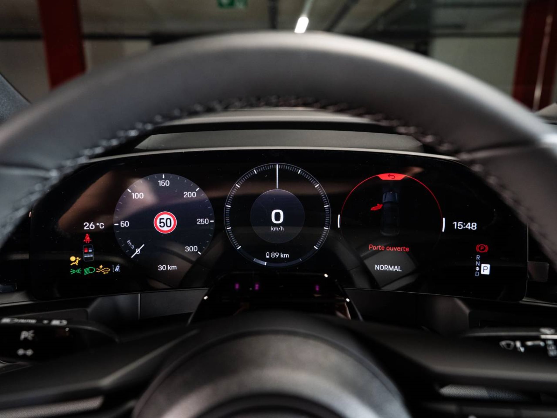 PORSCHE Cayenne S Coupé Electric-image-13