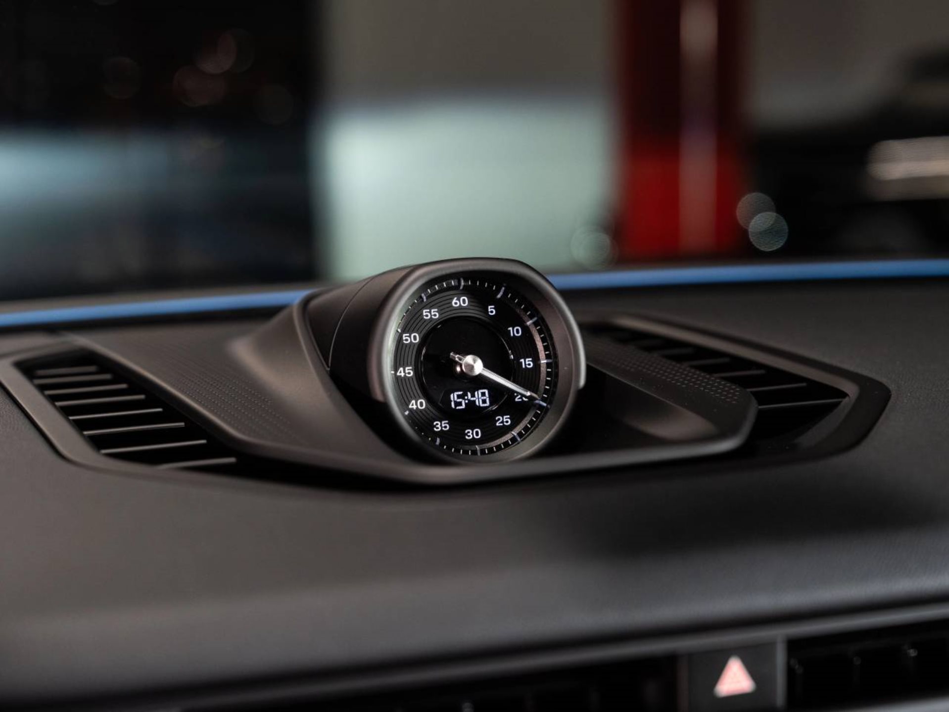 PORSCHE Cayenne S Coupé Electric-image-9
