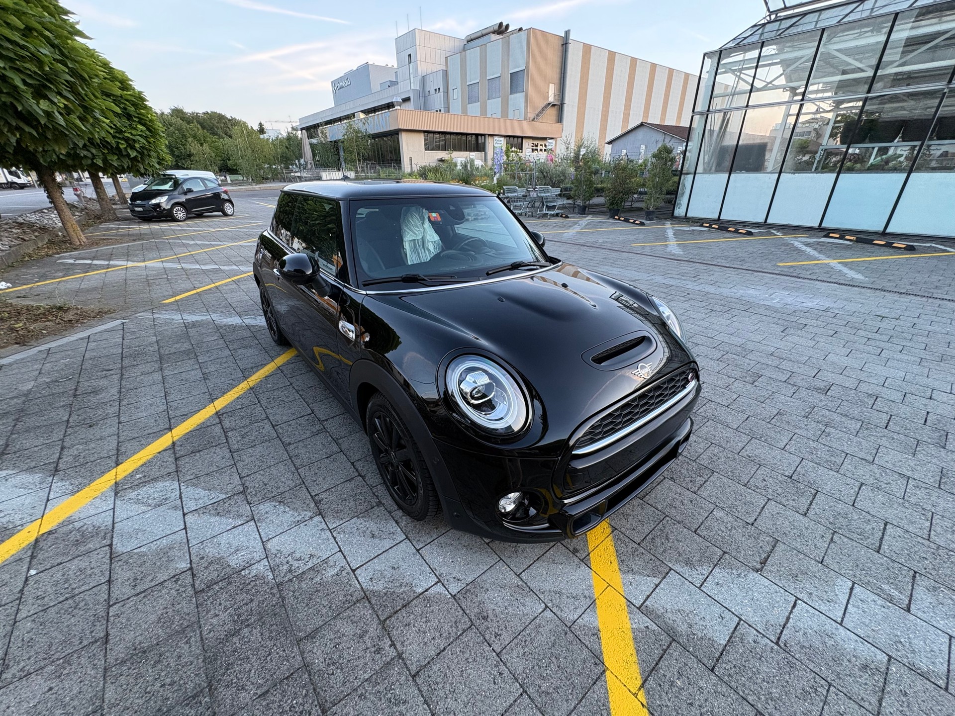 MINI 2.0i Cooper S SDKG-image-2