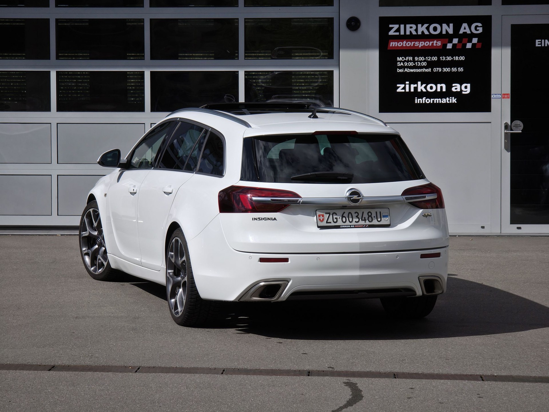 OPEL Insignia Sports Tourer 2.8 Turbo OPC 4WD Automatic-image-6
