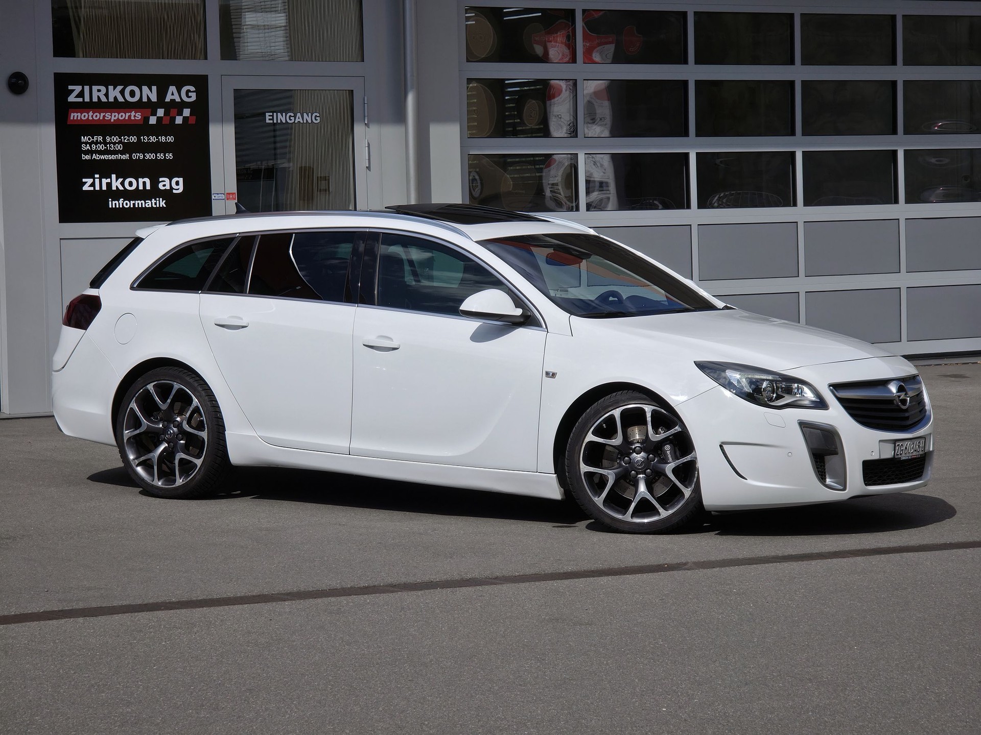 OPEL Insignia Sports Tourer 2.8 Turbo OPC 4WD Automatic-image-4