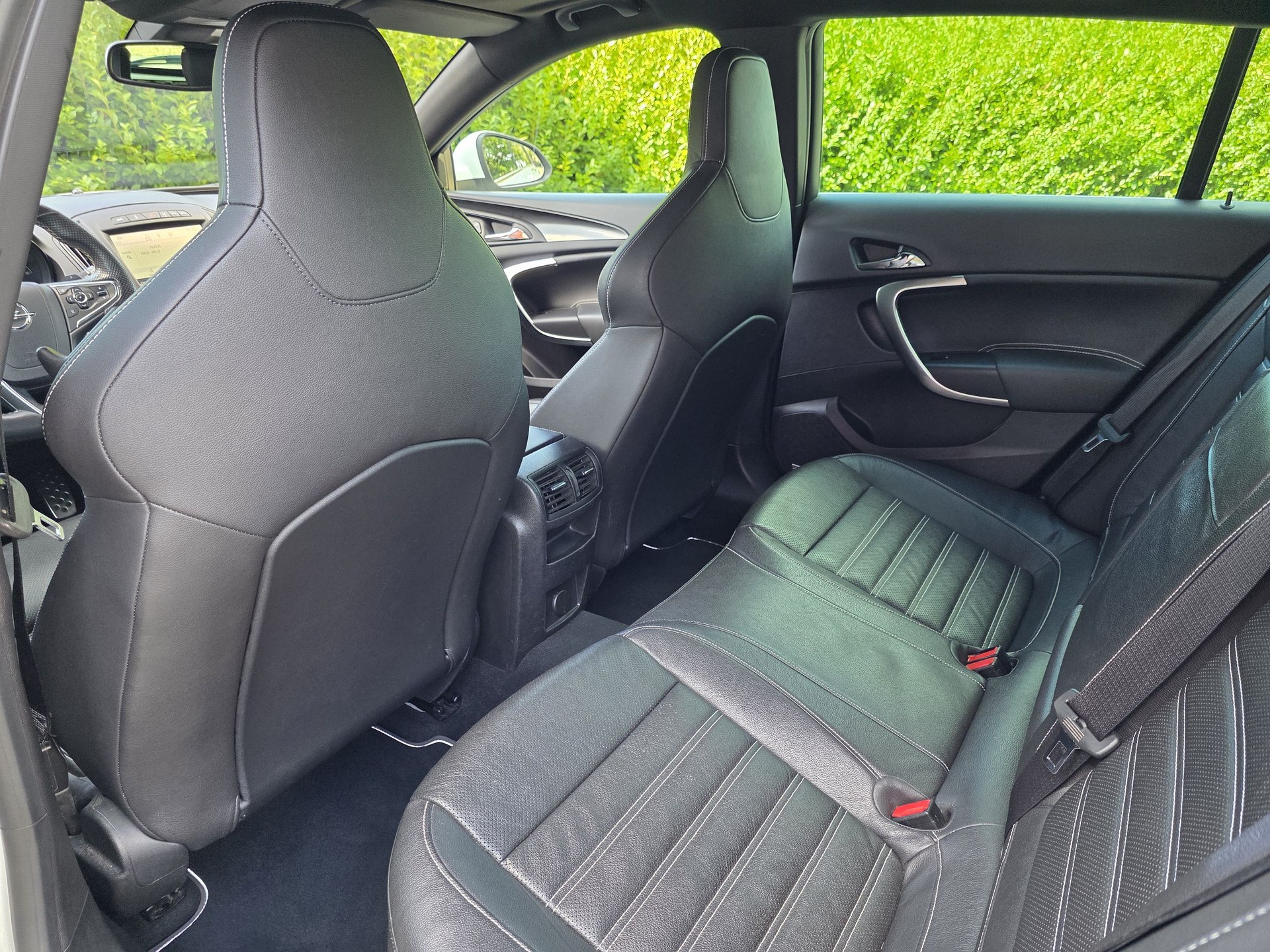 OPEL Insignia Sports Tourer 2.8 Turbo OPC 4WD Automatic-image-13