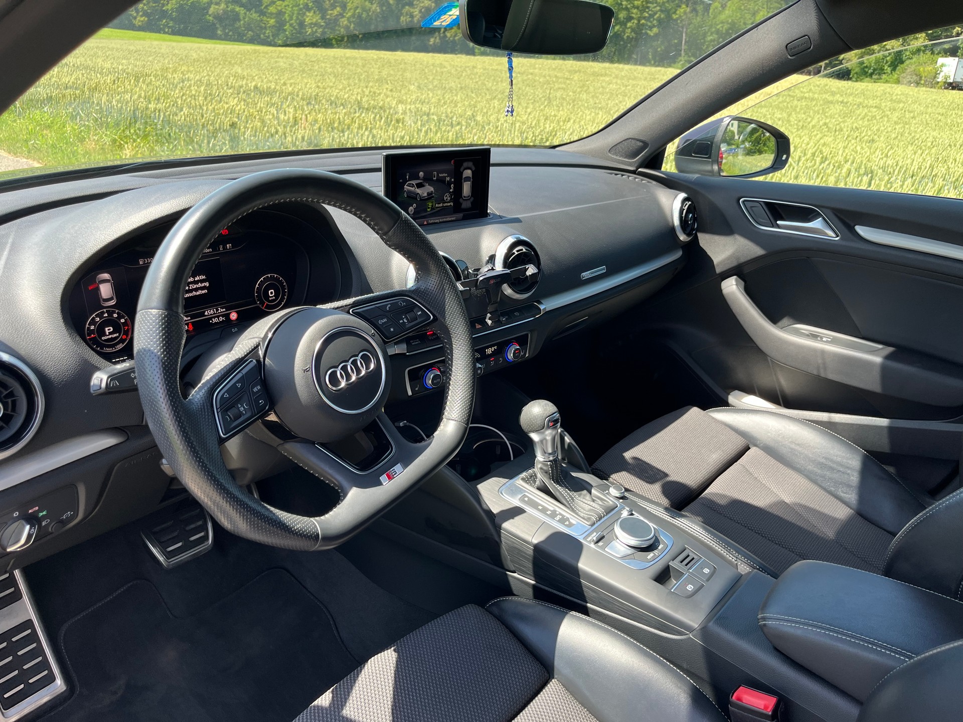 AUDI 1.5 35 TFSI Sport S-Tronic-image-3