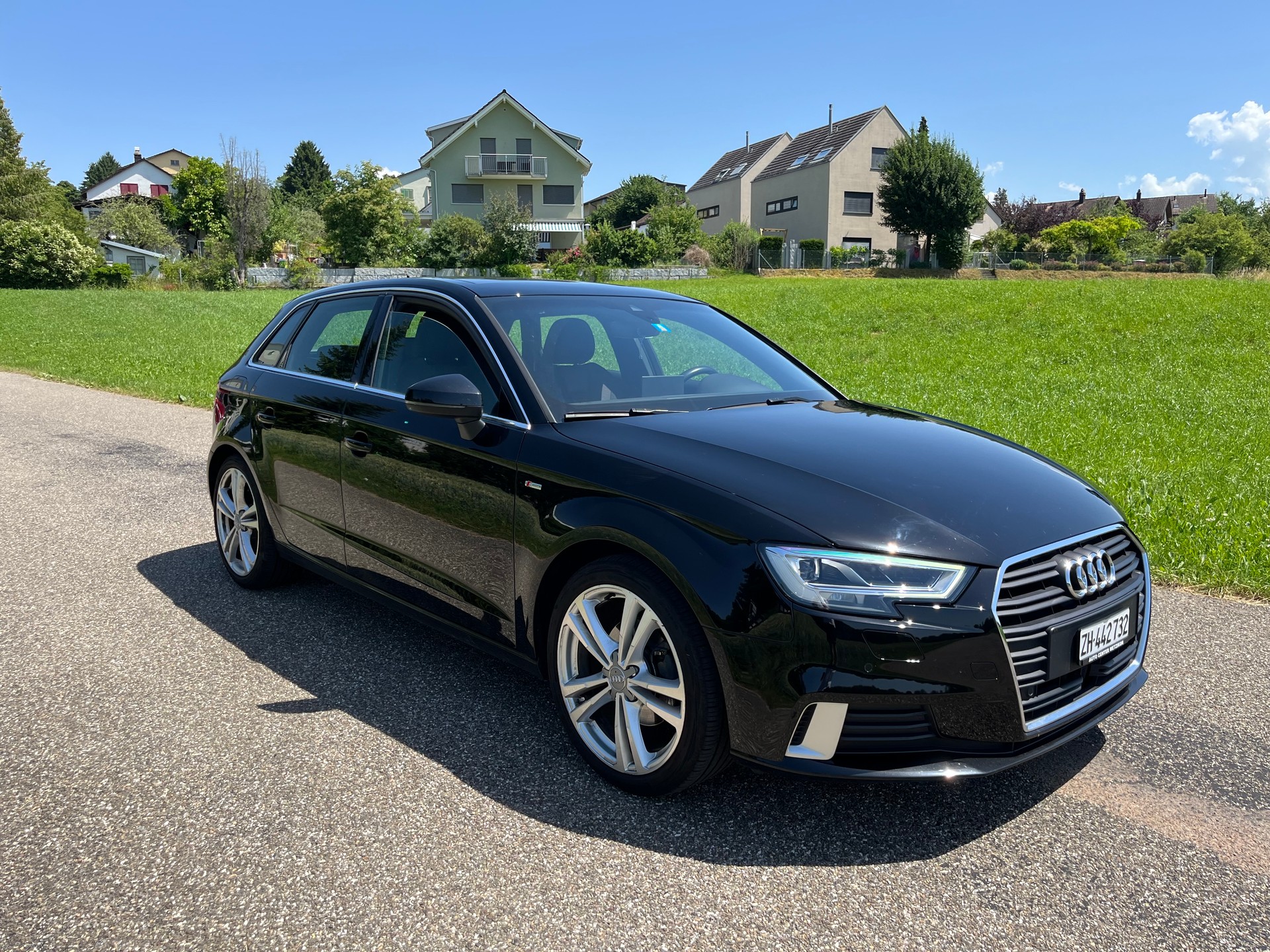 AUDI 1.5 35 TFSI Sport S-Tronic-image-1