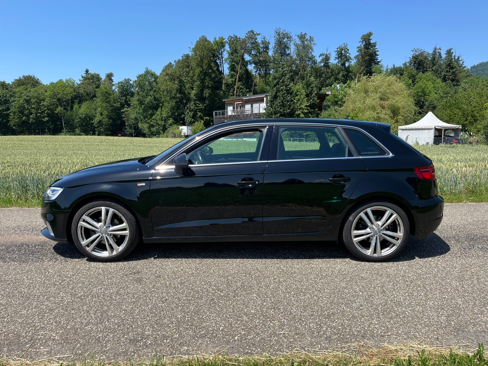AUDI 1.5 35 TFSI Sport S-Tronic-image-2