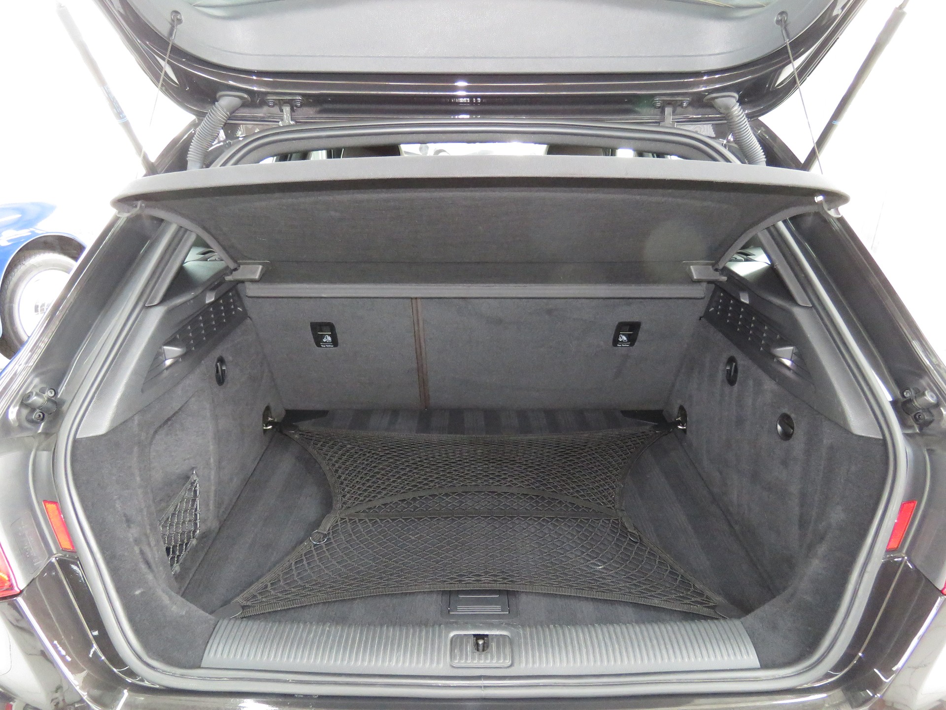 AUDI S3 Sportback 2.0 TFSI Quattro S-tronic (Automat)-image-10