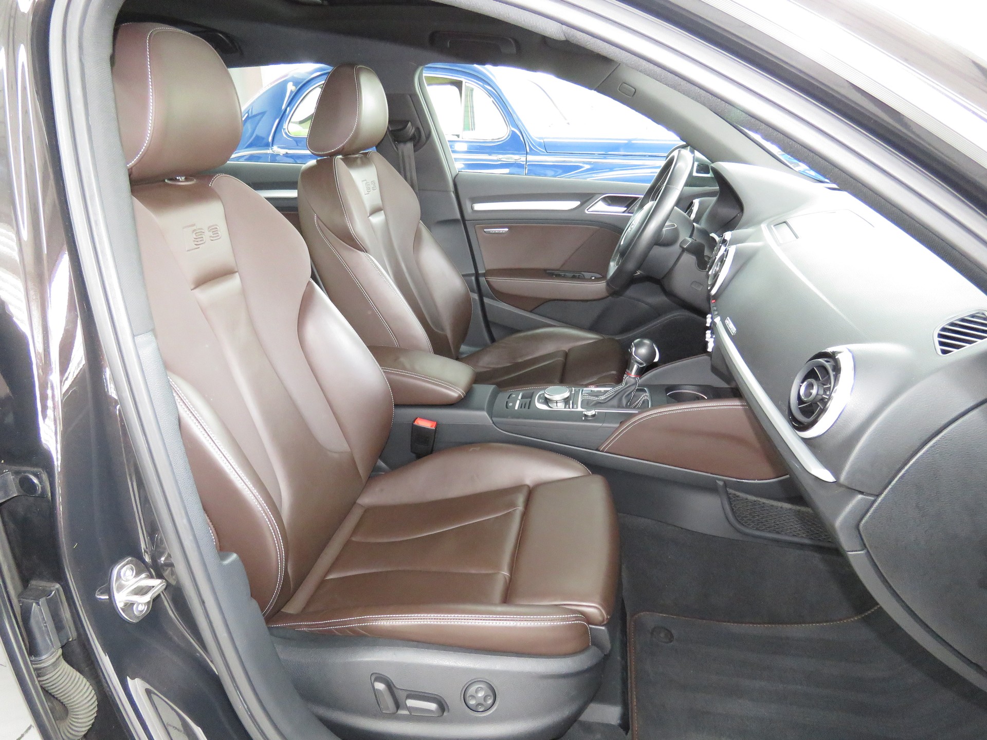 AUDI S3 Sportback 2.0 TFSI Quattro S-tronic (Automat)-image-12