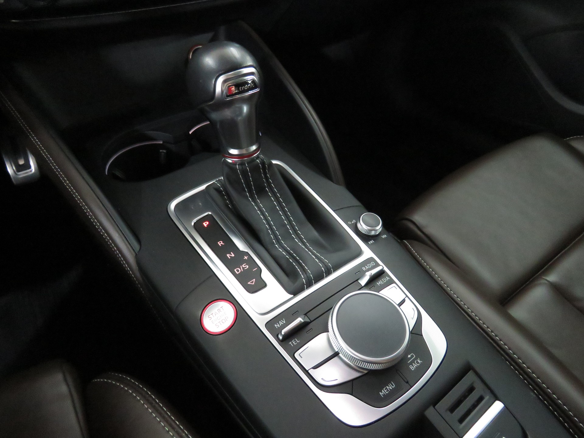 AUDI S3 Sportback 2.0 TFSI Quattro S-tronic (Automat)-image-18