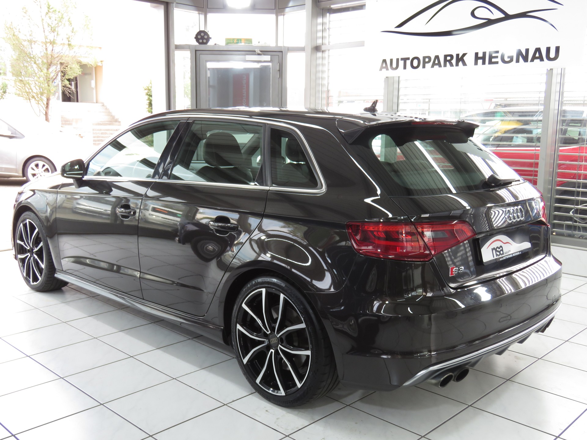 AUDI S3 Sportback 2.0 TFSI Quattro S-tronic (Automat)-image-5