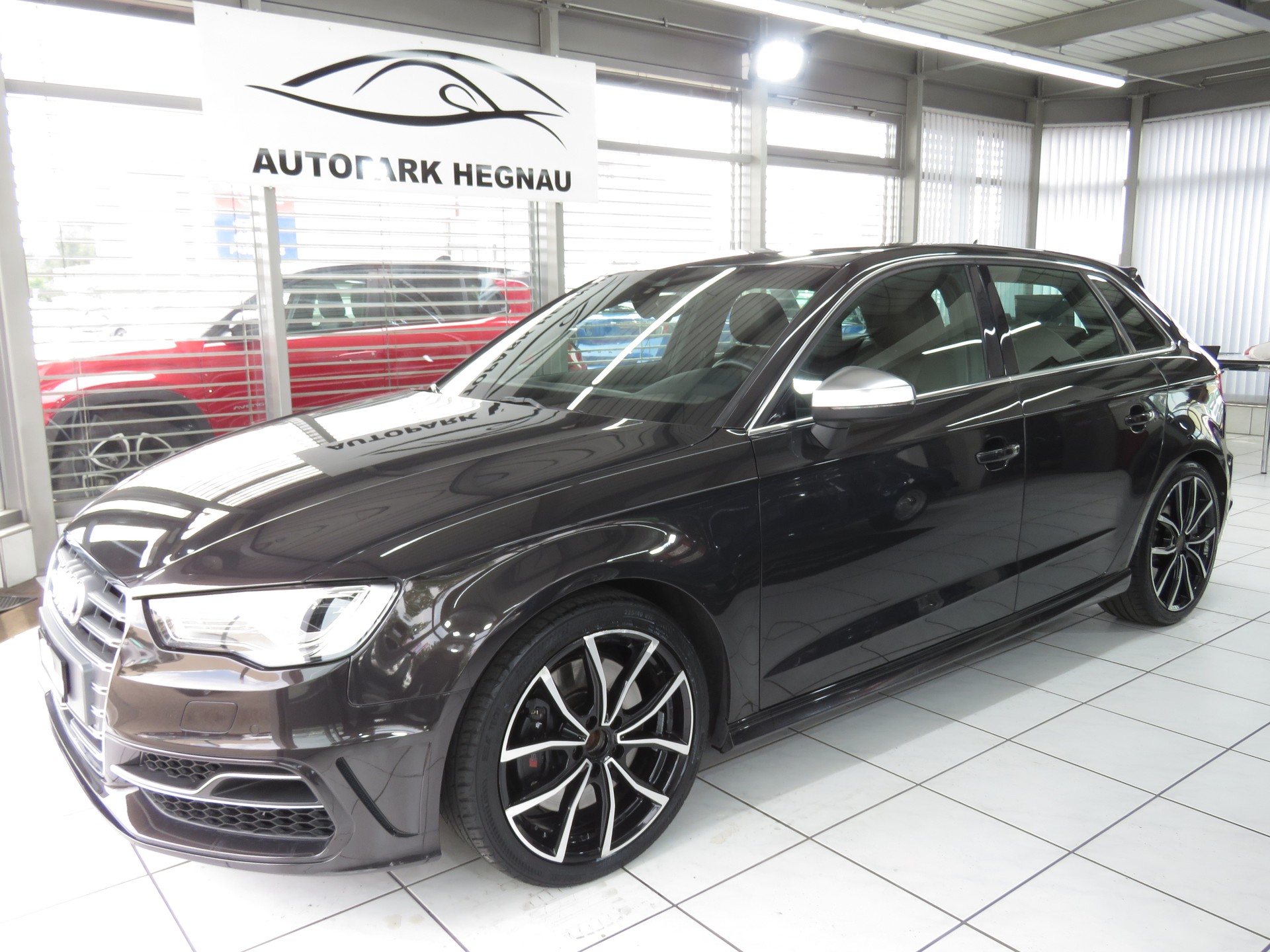 AUDI S3 Sportback 2.0 TFSI Quattro S-tronic (Automat)