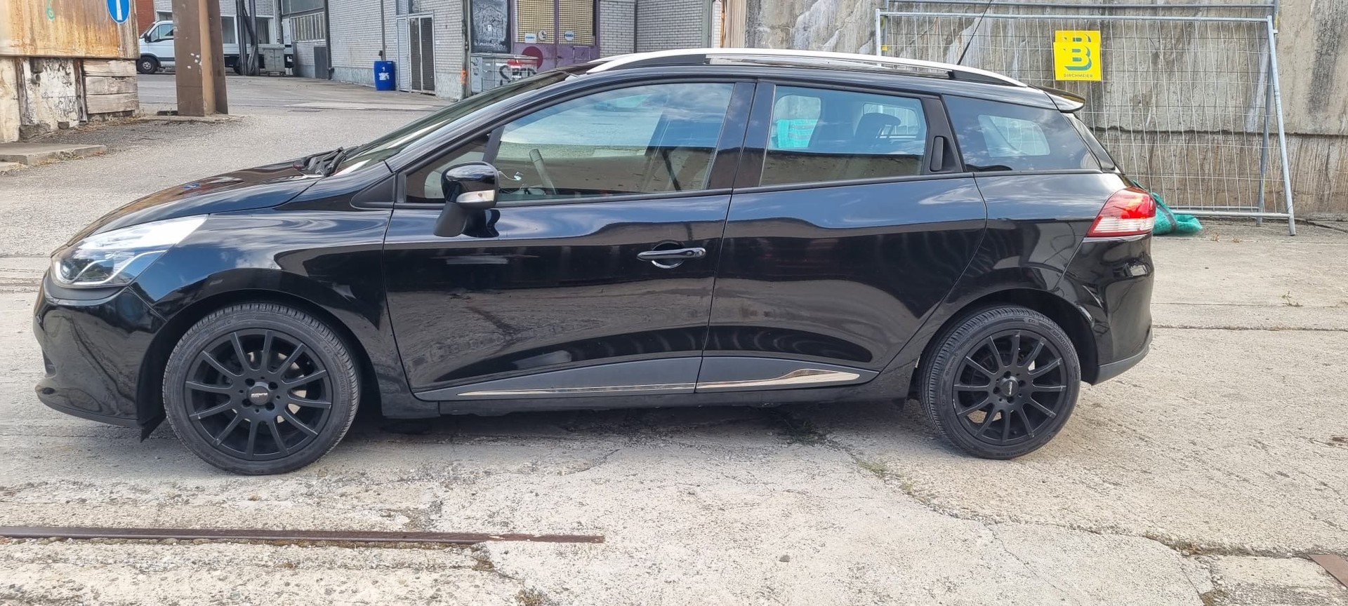 RENAULT Clio 1.5 dCi 90-showroom-element-3