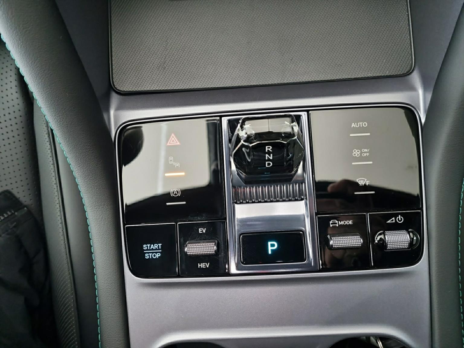 BYD Seal U DM-i Design AWD AHK-image-10