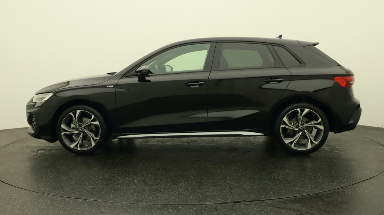AUDI A3 Sportback TFSI 110 kW S line S tronic-showroom-element-1